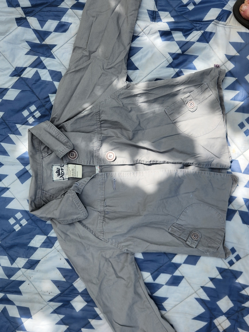 Women's Light Gray Button-Front Shirt Jacket